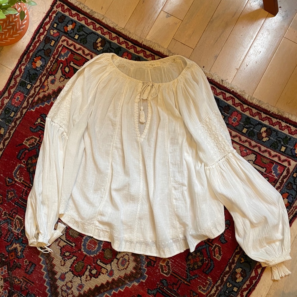 Doen Embroidered Gauze Blouse